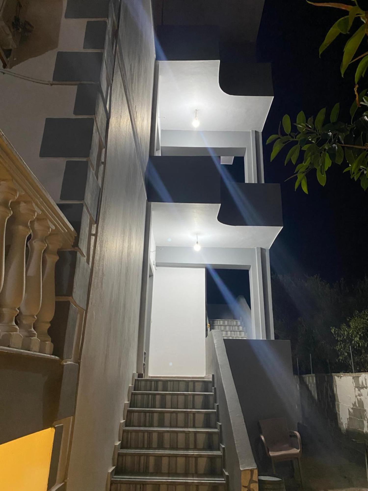 Studio Apartments Rizarjo Ksamil Esterno foto